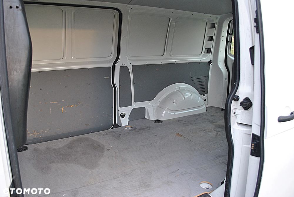 Volkswagen Transporter - 7