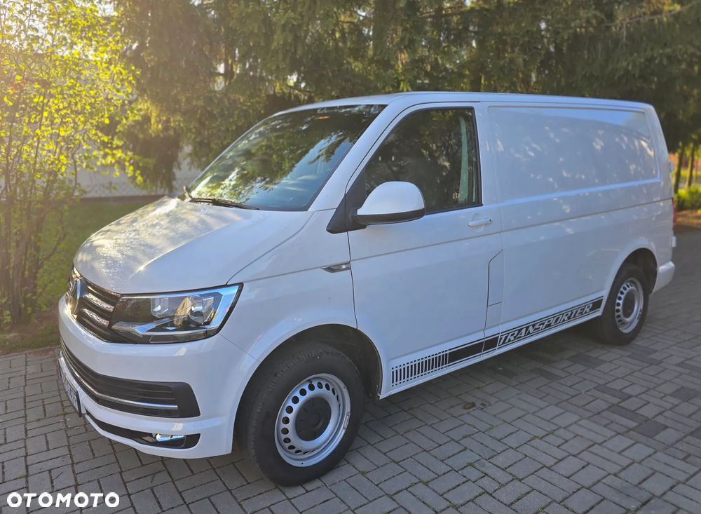 Volkswagen Transporter - 11