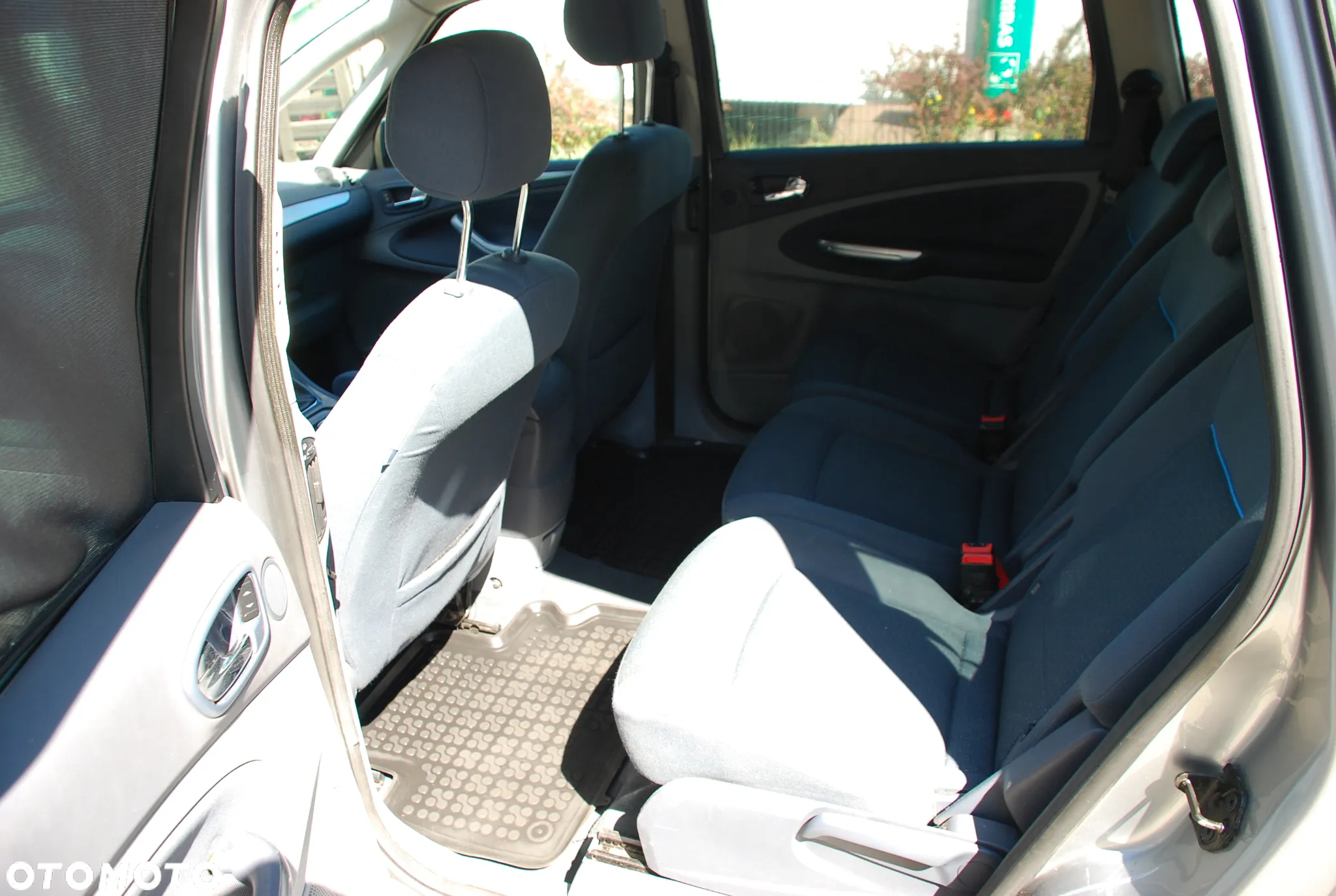 Ford S-Max 2.0 TDCi DPF Trend - 12