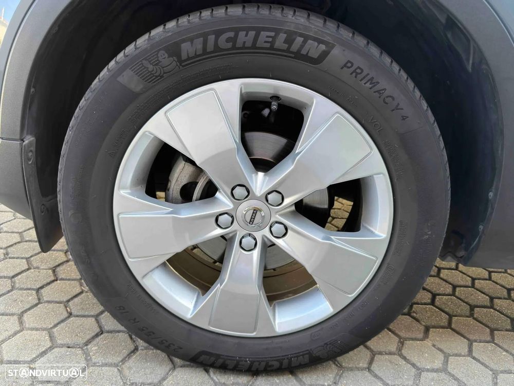 Volvo XC 40 1.5 T3 Momentum Plus Geartronic - 11