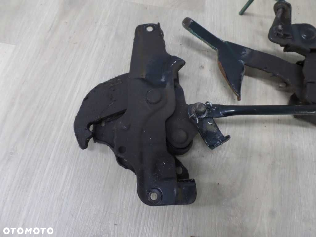 ISUZU NPR NQR NKR ZAMEK RYGIEL KABINY 04-07 - 2