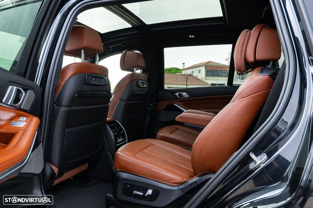 BMW X7 M50d - 21