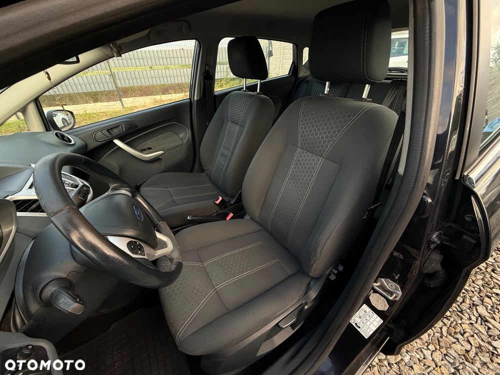Ford Fiesta 1.25 Champions Edition - 6