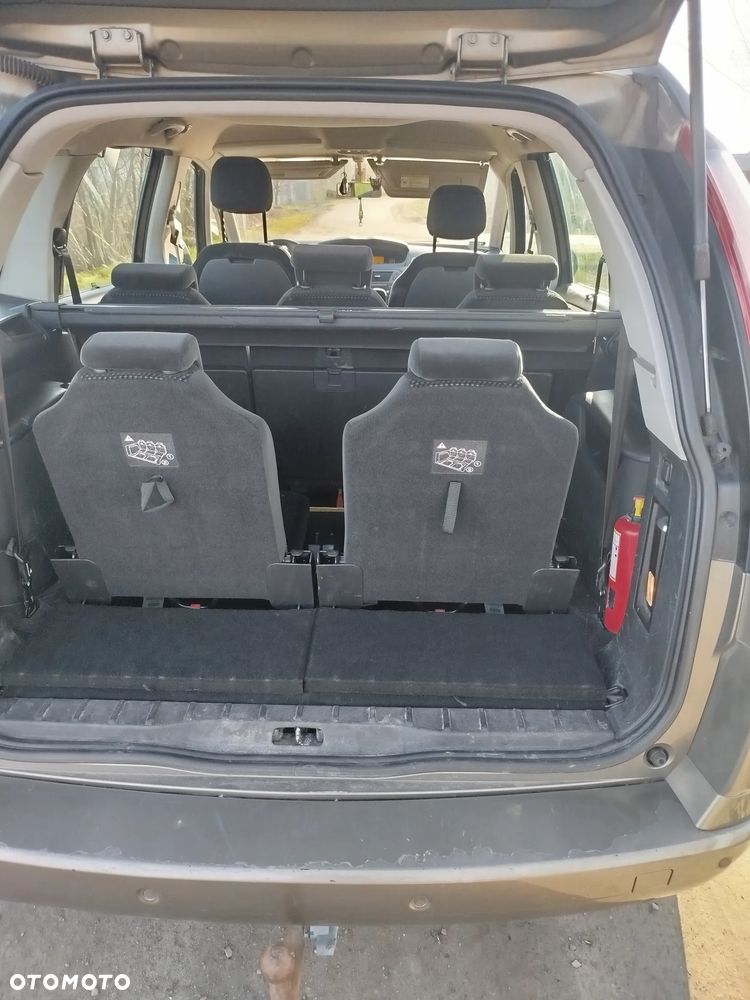 Citroën C4 Grand Picasso - 8