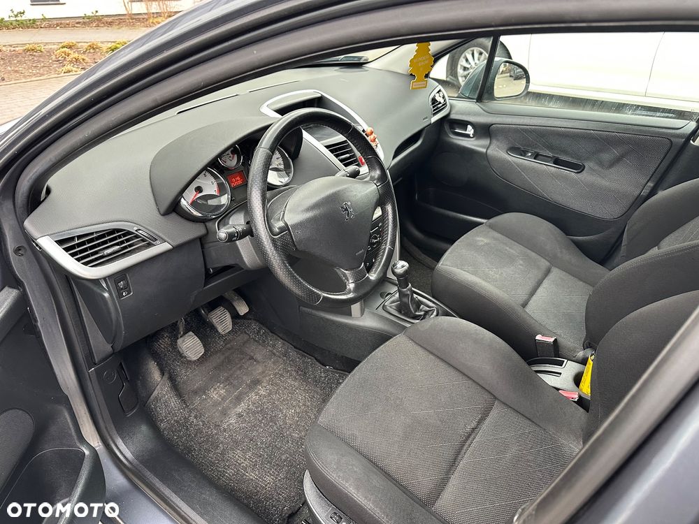 Peugeot 207 120 Premium - 8