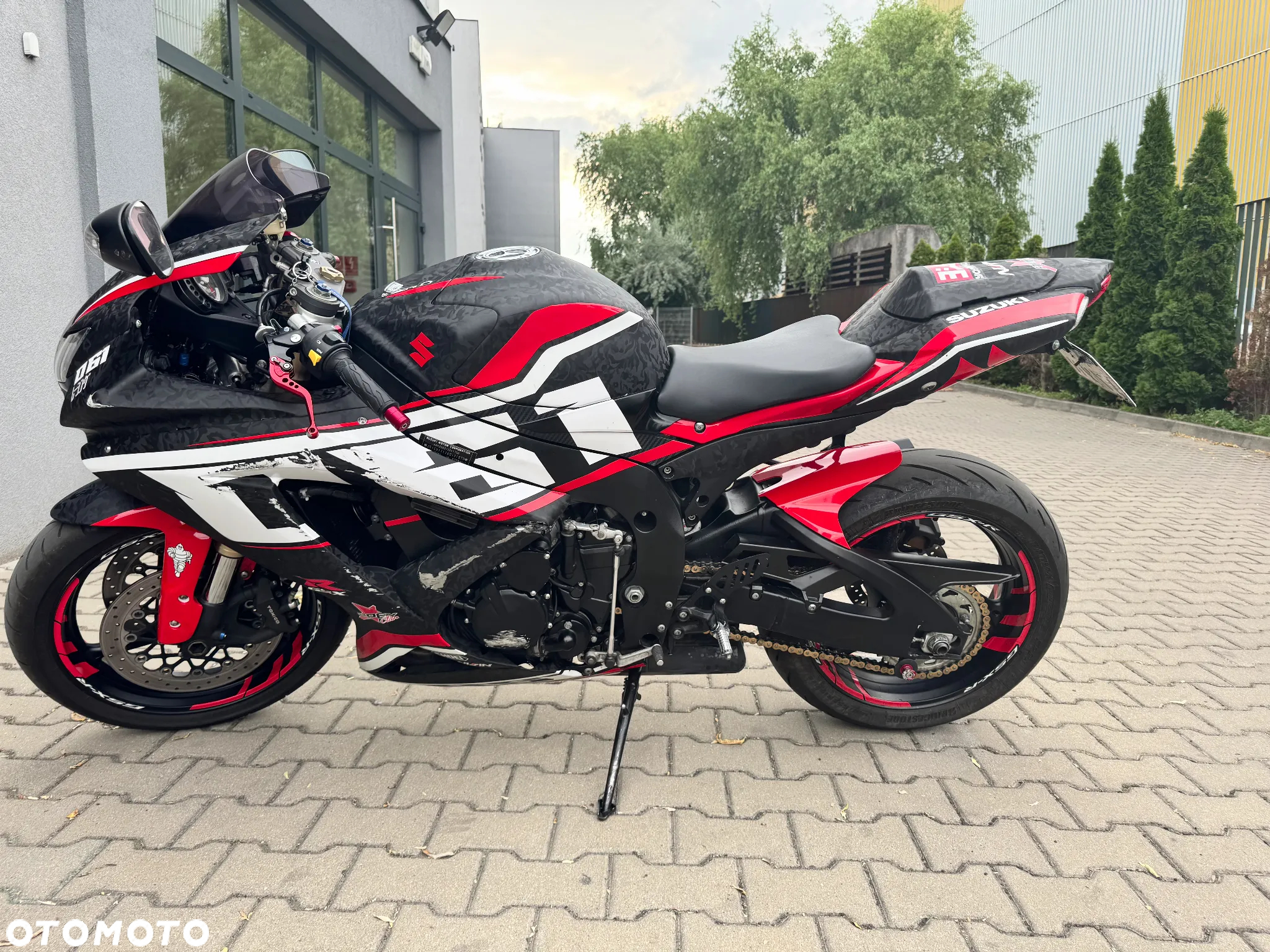 Suzuki GSX-R - 11