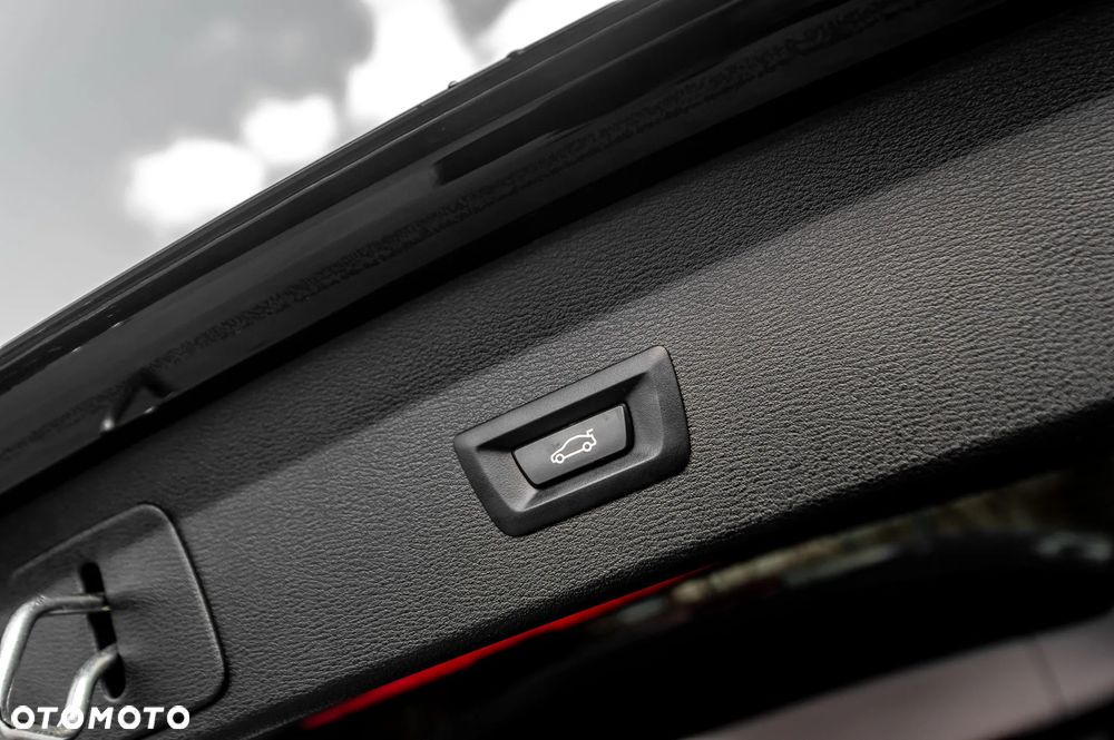 BMW X1 xDrive20d Sport Line sport - 36