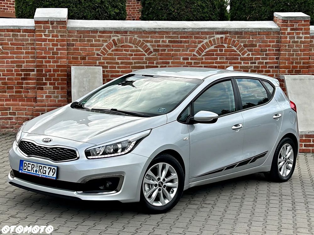 Kia Ceed 1.4 S - 34