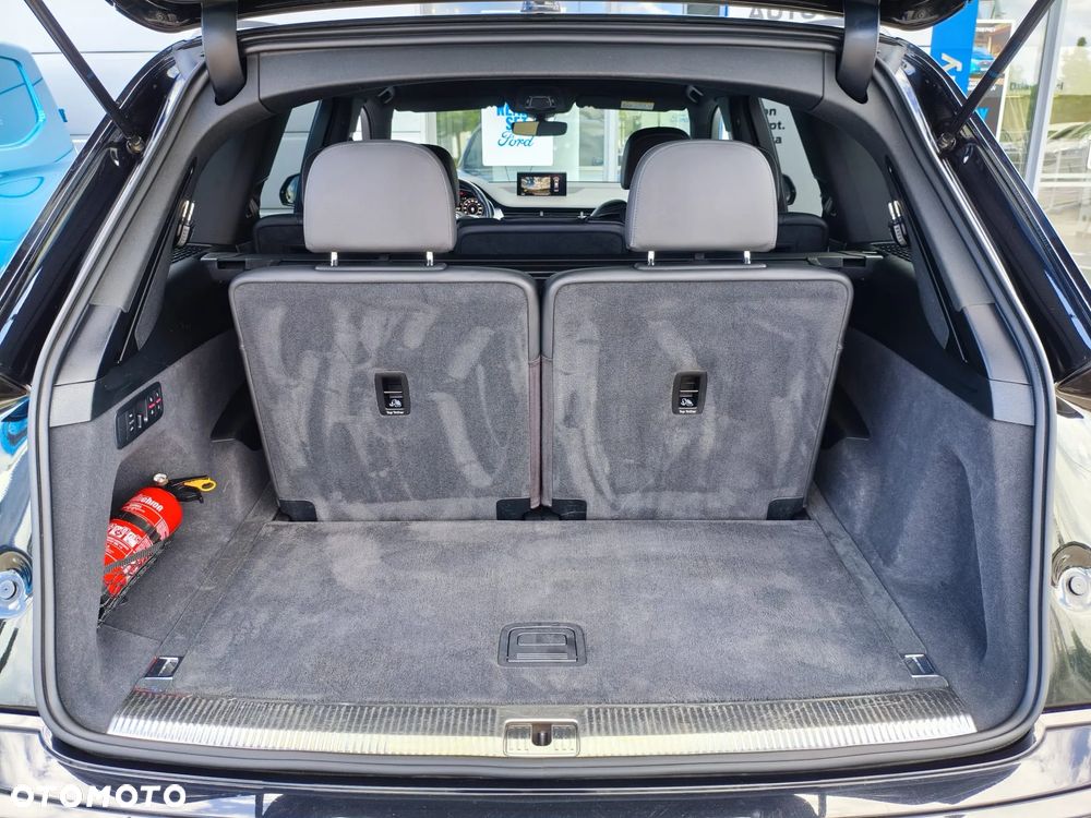 Audi Q7 - 16