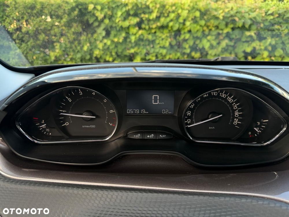 Peugeot 2008 120 VTI Active - 32