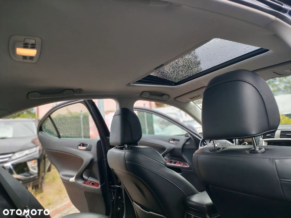 Lexus IS 250 Executive Line - 23