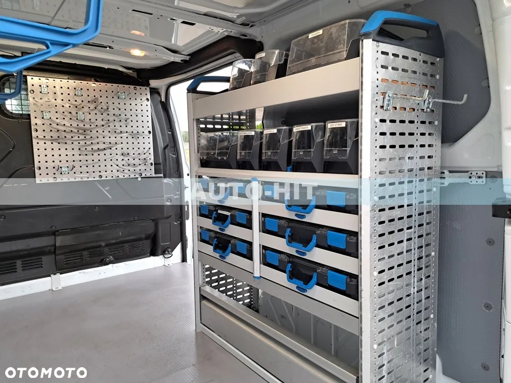 Ford Transit - 18