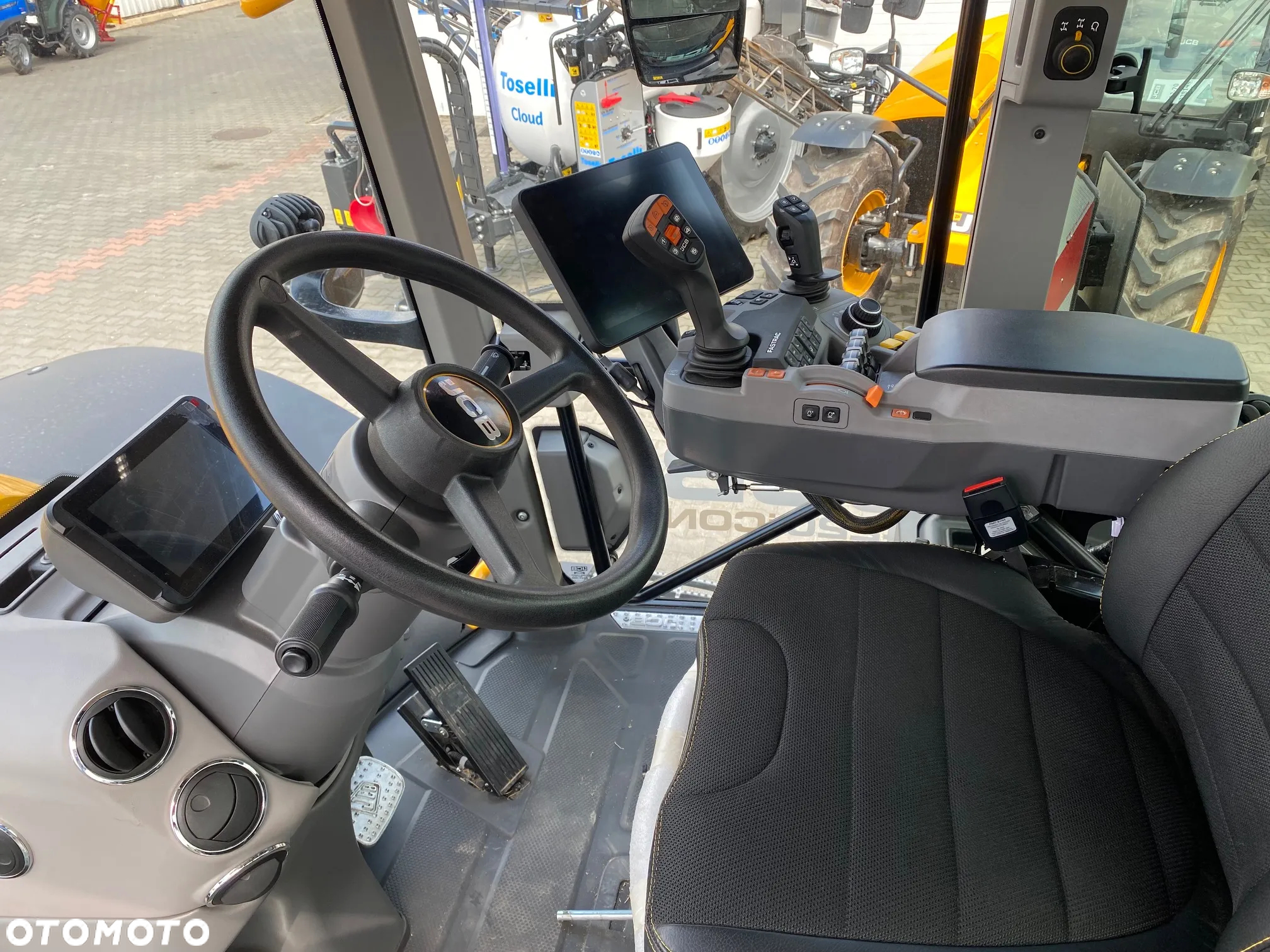 JCB Fastrac 4220 Icon - 18