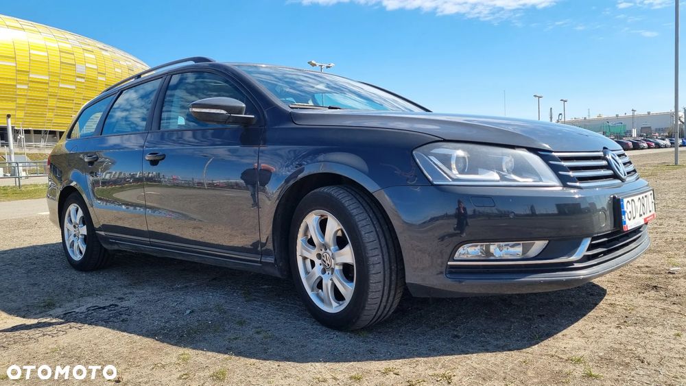 Volkswagen Passat 1.6 TDI Trendline - 12