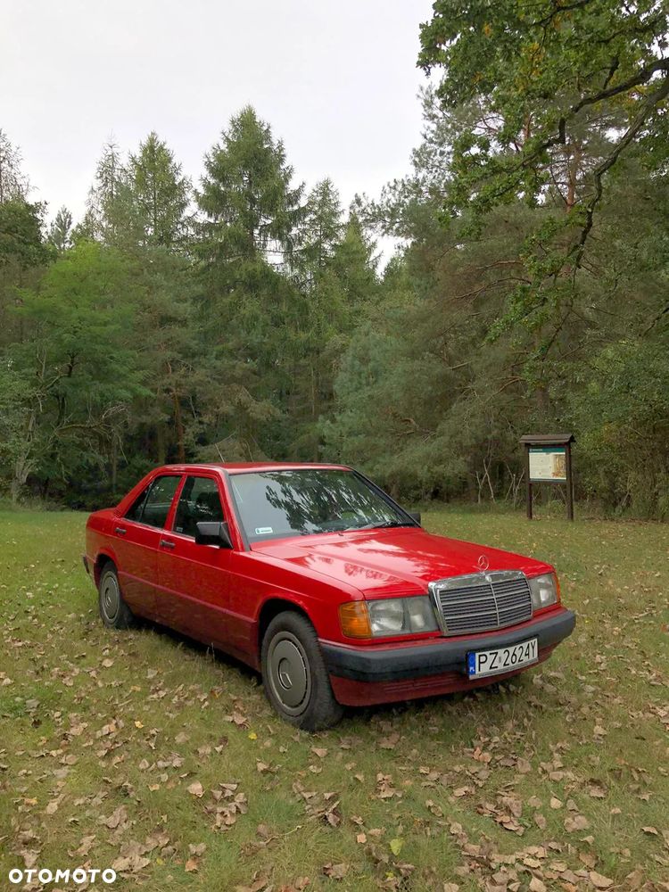 Mercedes-Benz W201 (190) - 10