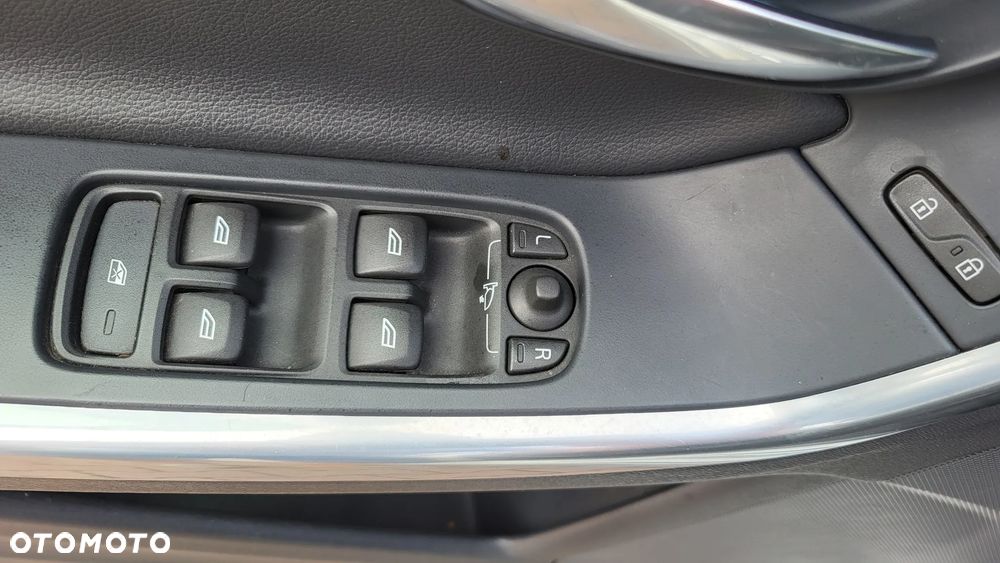 Volvo V60 D4 Drive-E Momentum - 15