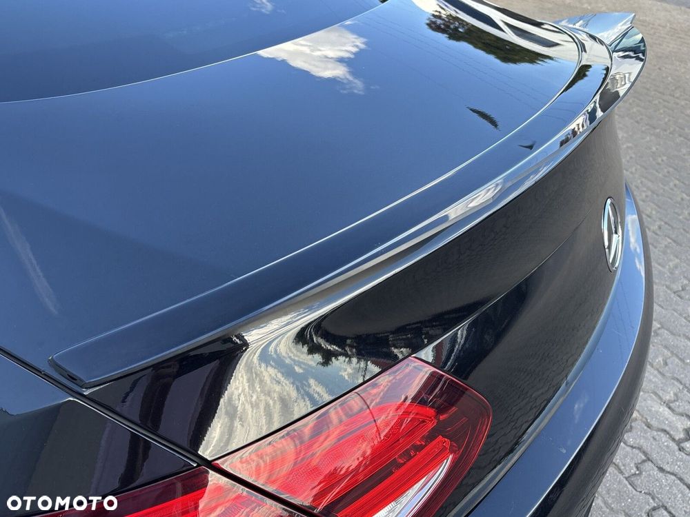 Mercedes-Benz Klasa C 300 4MATIC 9G-TRONIC - 13