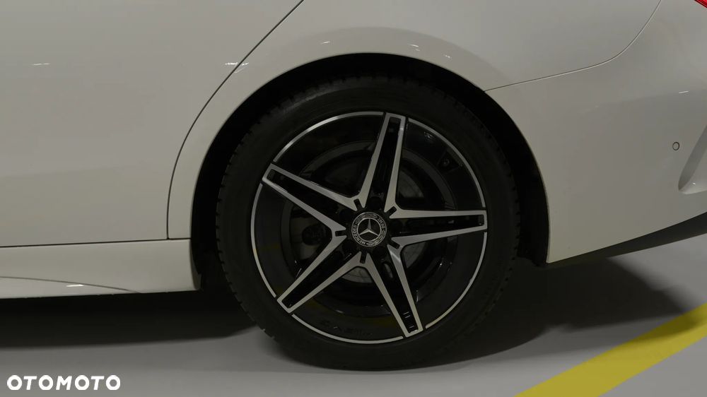 Mercedes-Benz Klasa C 180 mHEV Business Edition - 33