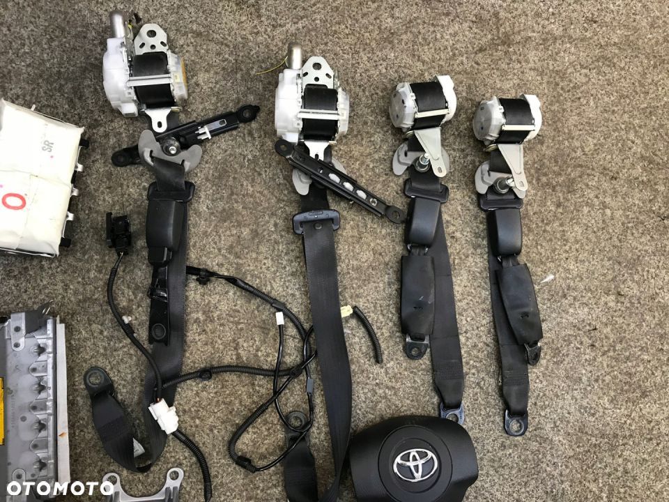 Rav4 III zestaw pasy poduszki AIRBAG modul 06 KPL - 2