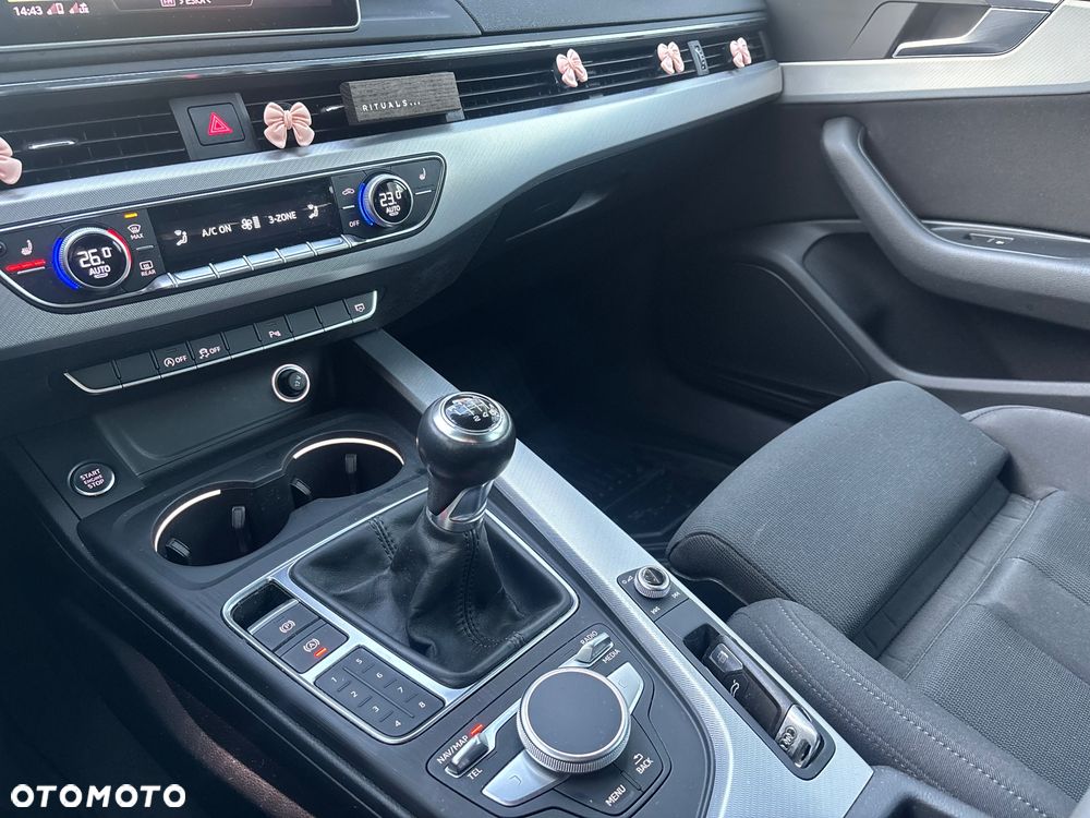 Audi A4 Avant 2.0 TDI - 18
