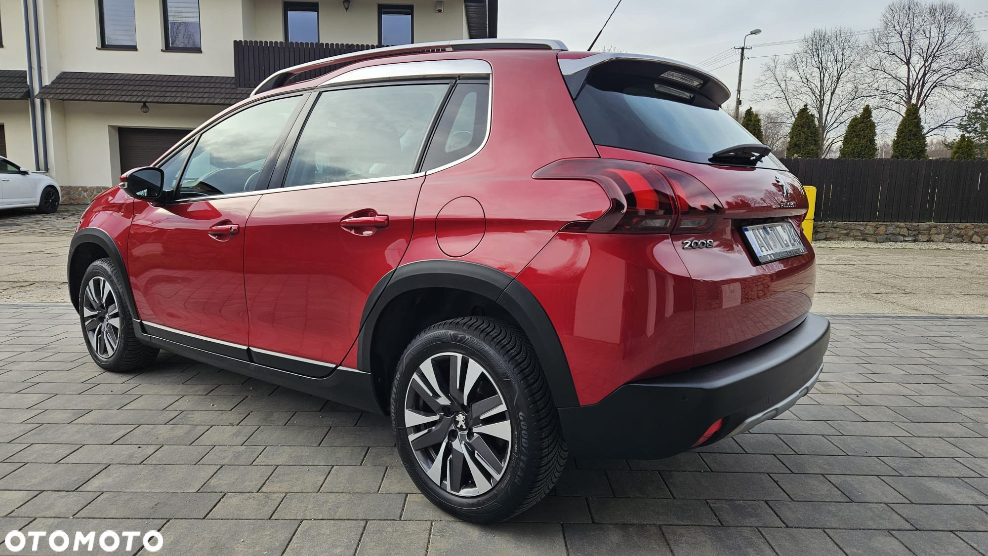 Peugeot 2008 PureTech 110 Stop&Start Allure - 4