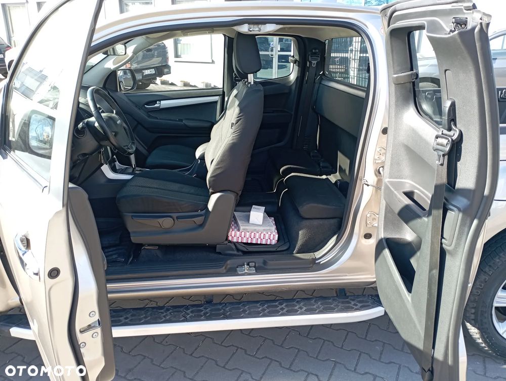 Isuzu D-Max 1.9 EC LS+ - 13
