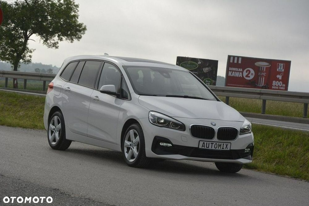 BMW Seria 2 218d Sport Line - 13