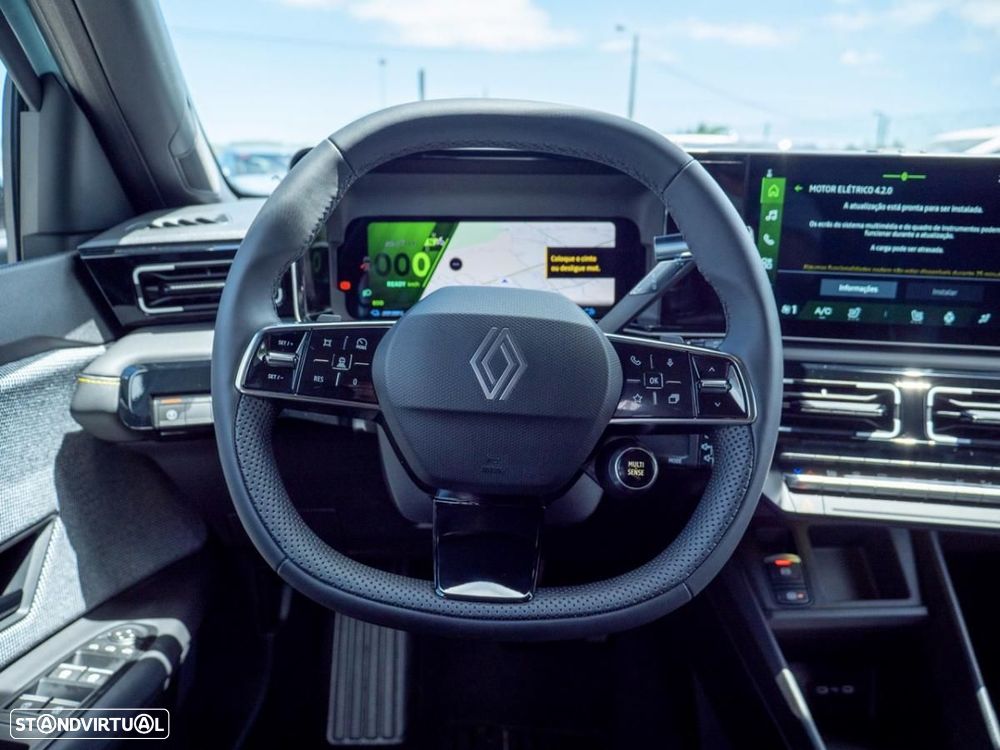 Renault 4 E-Tech 52 kWh Iconic Autonomia Conforto - 30