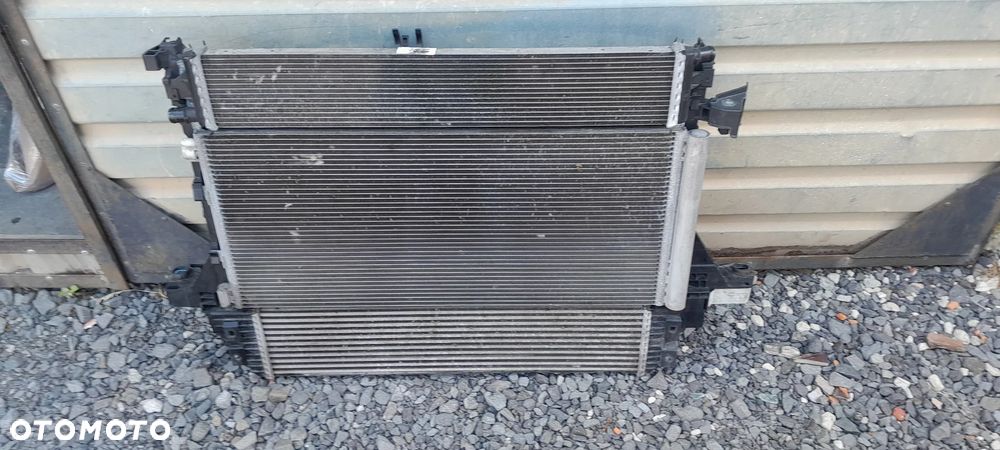 KOMPLET CHŁODNIC WENTYLATOR MASTER III LIFT IV 2.3DCI 2022 ROK - 2