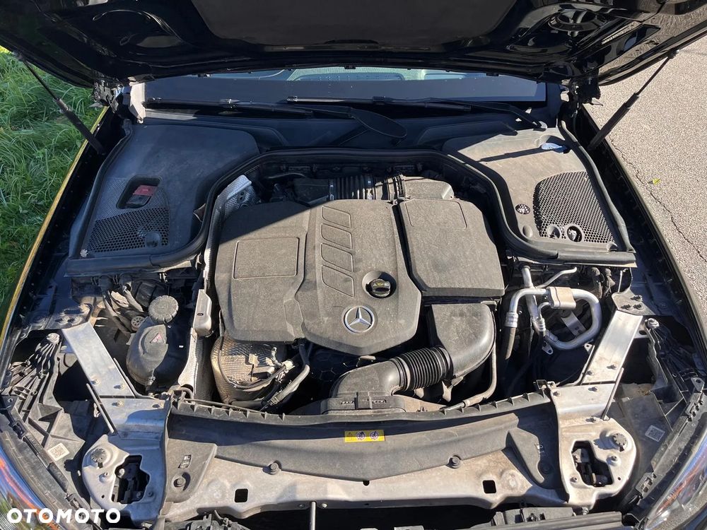 Mercedes-Benz Klasa E 220 d 9G-TRONIC AMG Line - 40