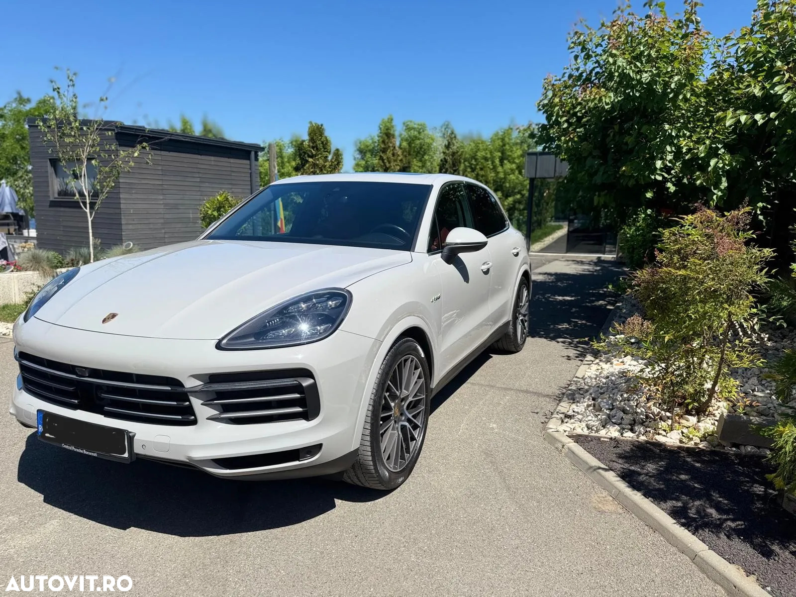 Porsche Cayenne - 5