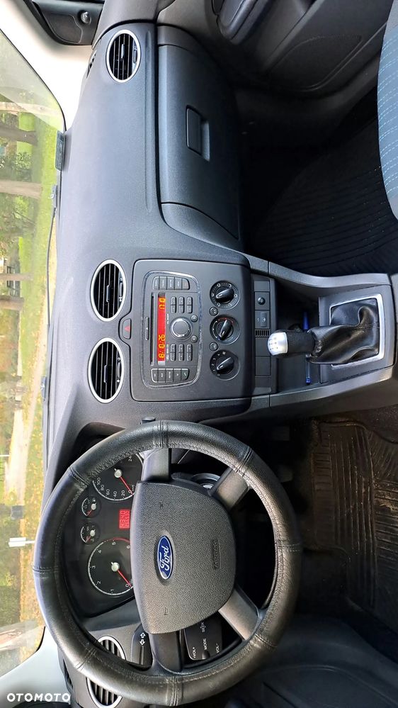 Ford Focus - 8