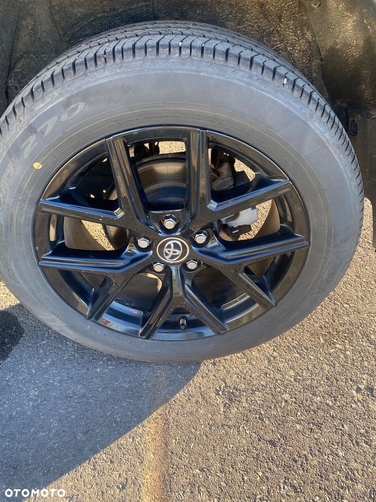 Toyota RAV4 Hybrid Premium 4x2 - 8