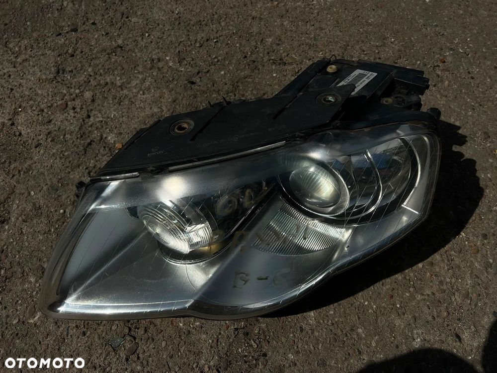 LAMPA PRZEDNIA LEWA PASSAT B6 3C0941753G XENON SKRĘTNY VOLKSWAGEN 2005-2010 - 1