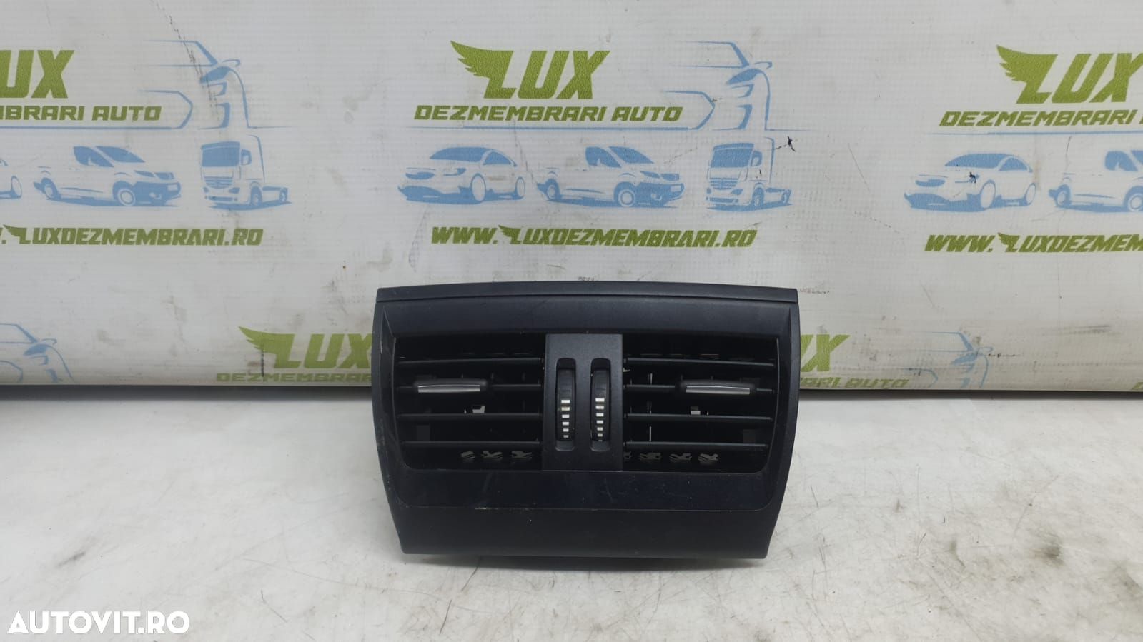 Grila aer ventilatie spate 925201206 BMW X6 F16  [din 2014 pana  2020 - 1