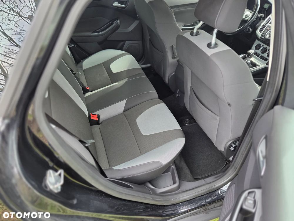 Ford Focus 1.6 EcoBoost Titanium - 29