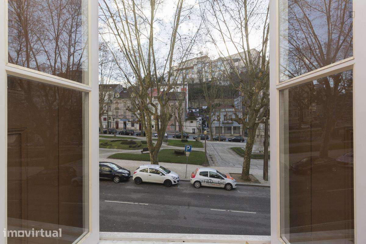 Estúdio - localizado em Alta Universitária Coimbra - Grande imagem: 4/10