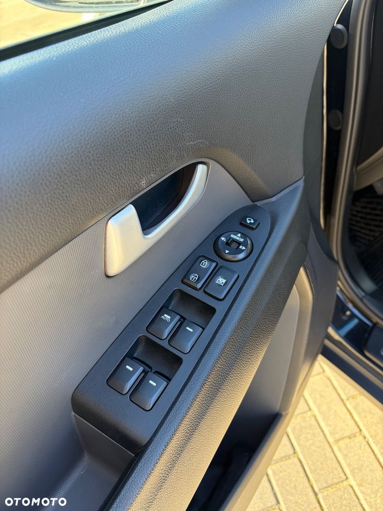 Kia Sportage 1.7 CRDI XL 2WD - 8