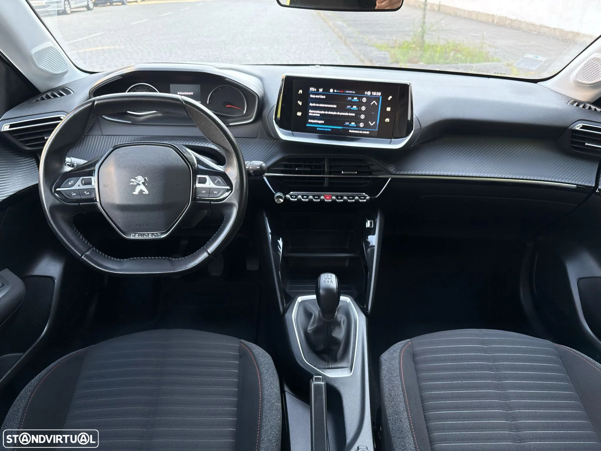 Peugeot 208 1.2 PureTech Active Pack - 4