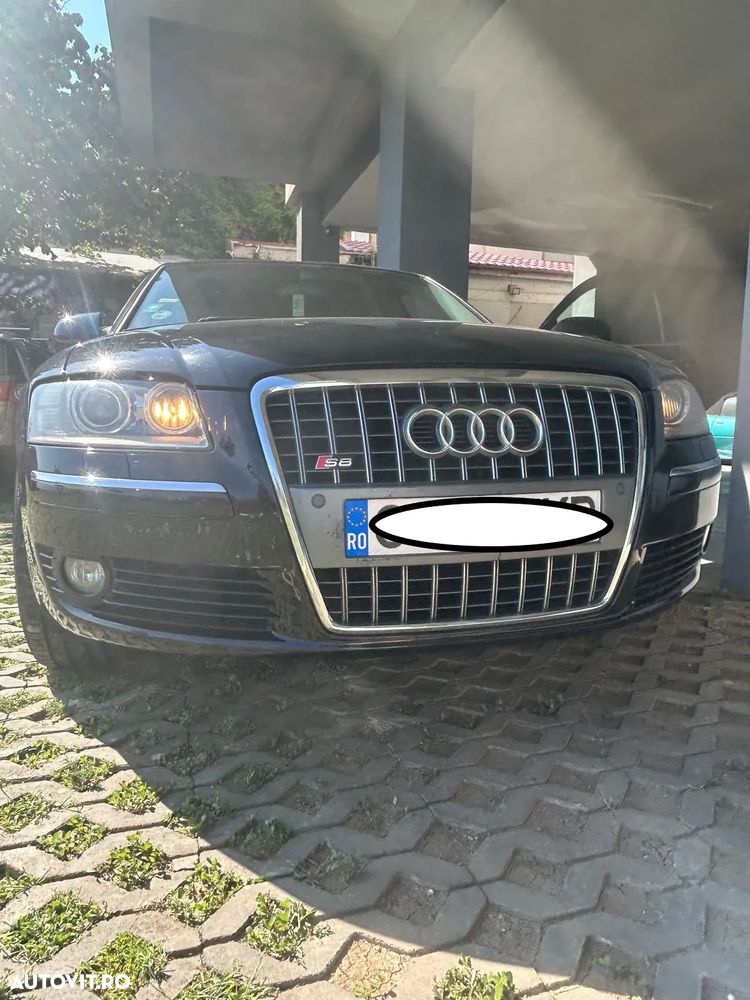 Audi A8 - 2