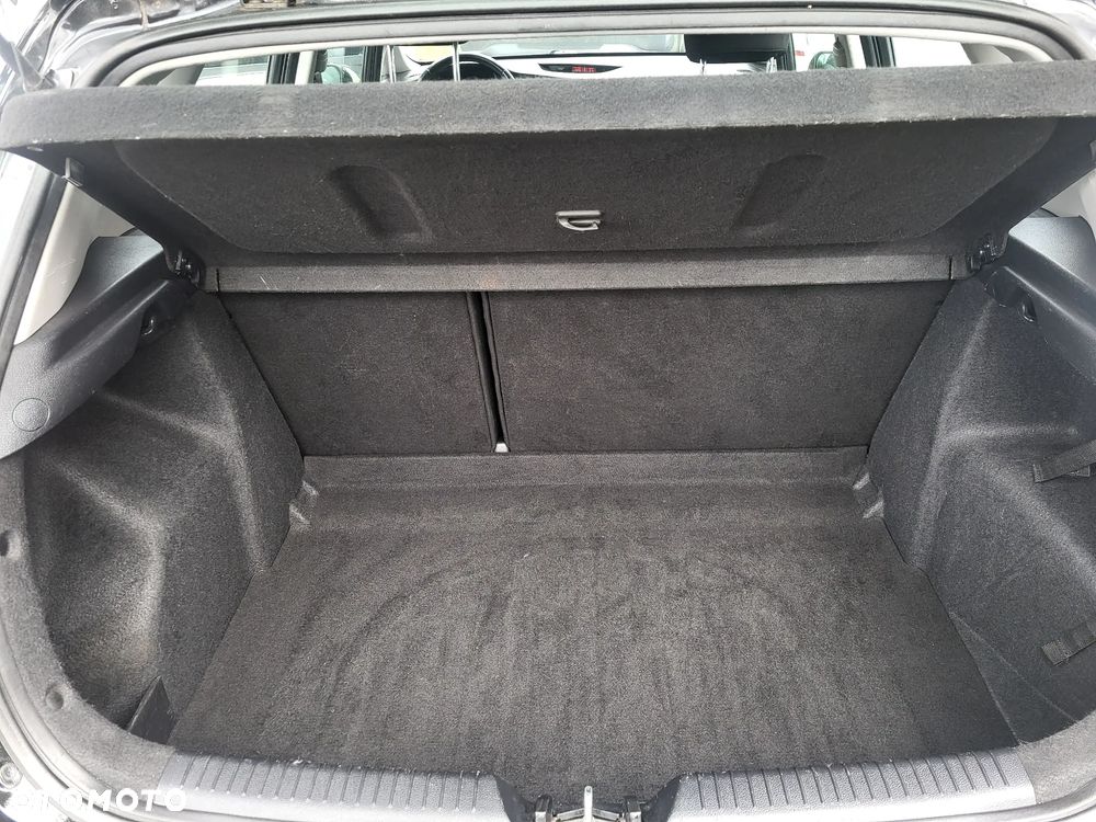 Kia Ceed 1.4 CVVT Dream-Team Edition - 23