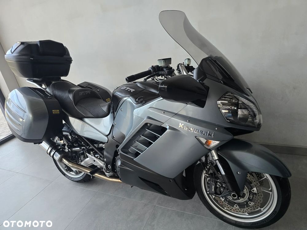 Kawasaki GTR - 26