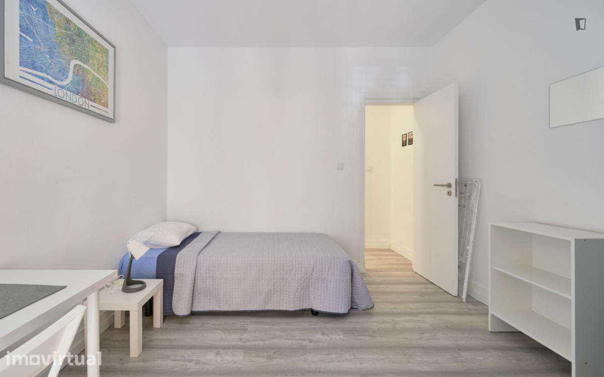 Quarto - localizado em Arroios Lisbon - Grande imagem: 4/38