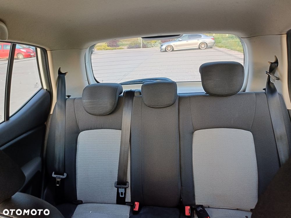 Hyundai i10 - 13