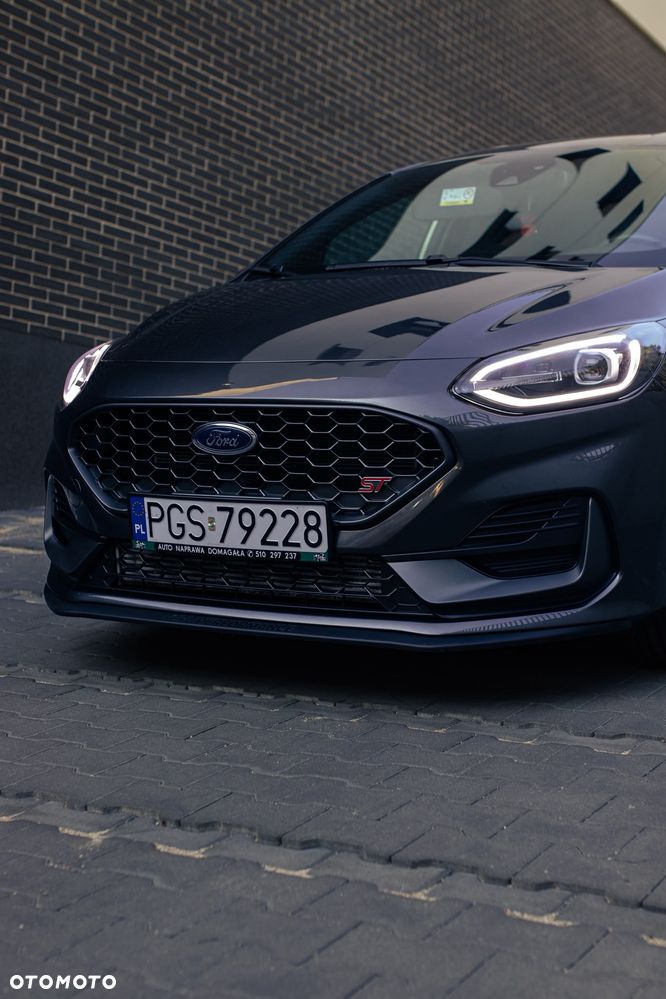 Ford Fiesta - 11