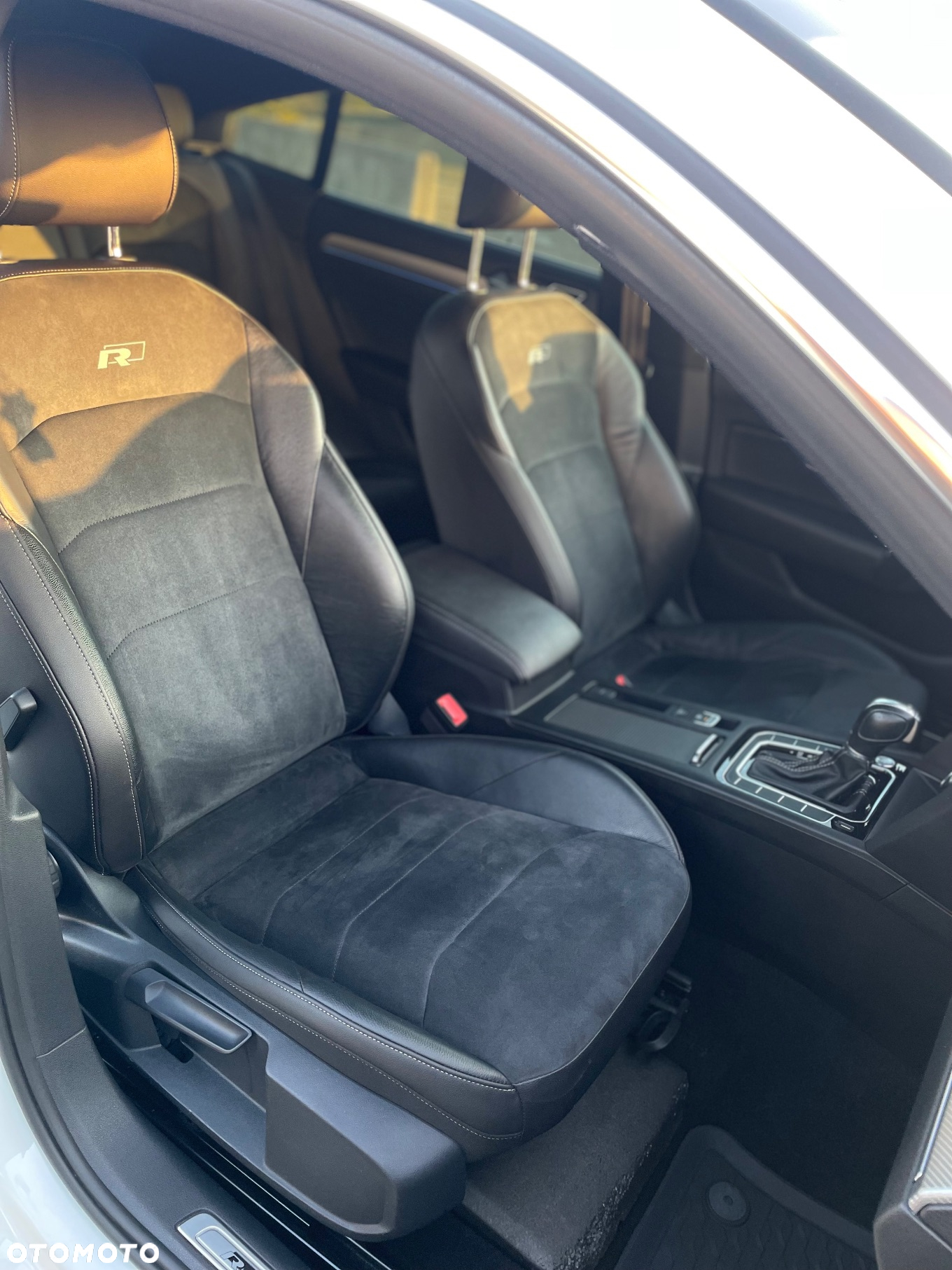 Volkswagen Arteon 2.0 TSI 4Motion R-Line DSG - 13