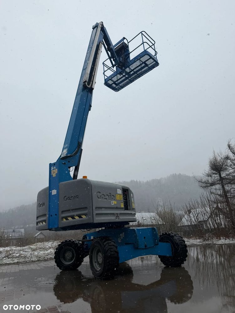 Genie S-45 Zwyżka Podnośnik Teleskopowy terenowy 4x4 wysokość 16 m Silnik DEUTZ. Maszyna jak Nowa z Urzędu Norweskiego Komuny! 2016 rok. Spalinowo- elektryczna Zadbana. Zero luzów wycieków! Okazja! 2 x Sterowanie maszyną góra i dół. Przetwornica gniazdo 220 volt. Poziomowanie oraz obrót kosza! OKAZJA. Aktualna Dekra Do 2027 roku !!! - 15