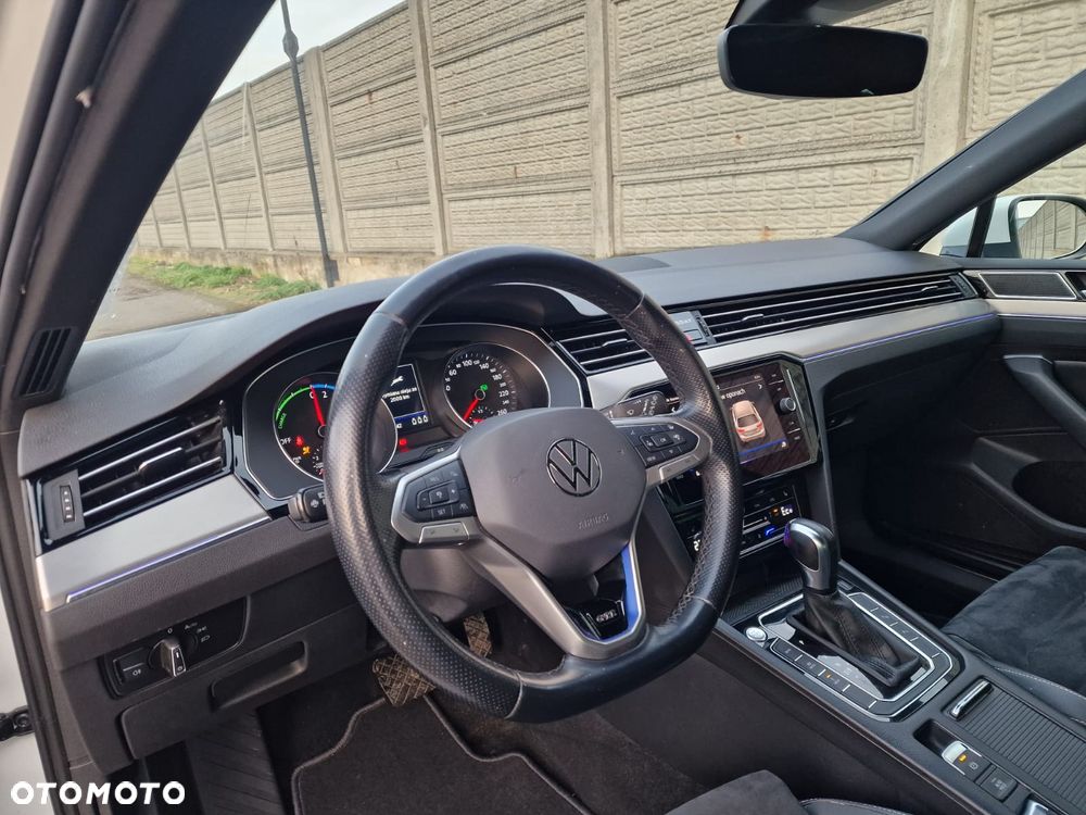 Volkswagen Passat Variant 1.4 TSI Plug-In Hybrid GTE DSG - 9