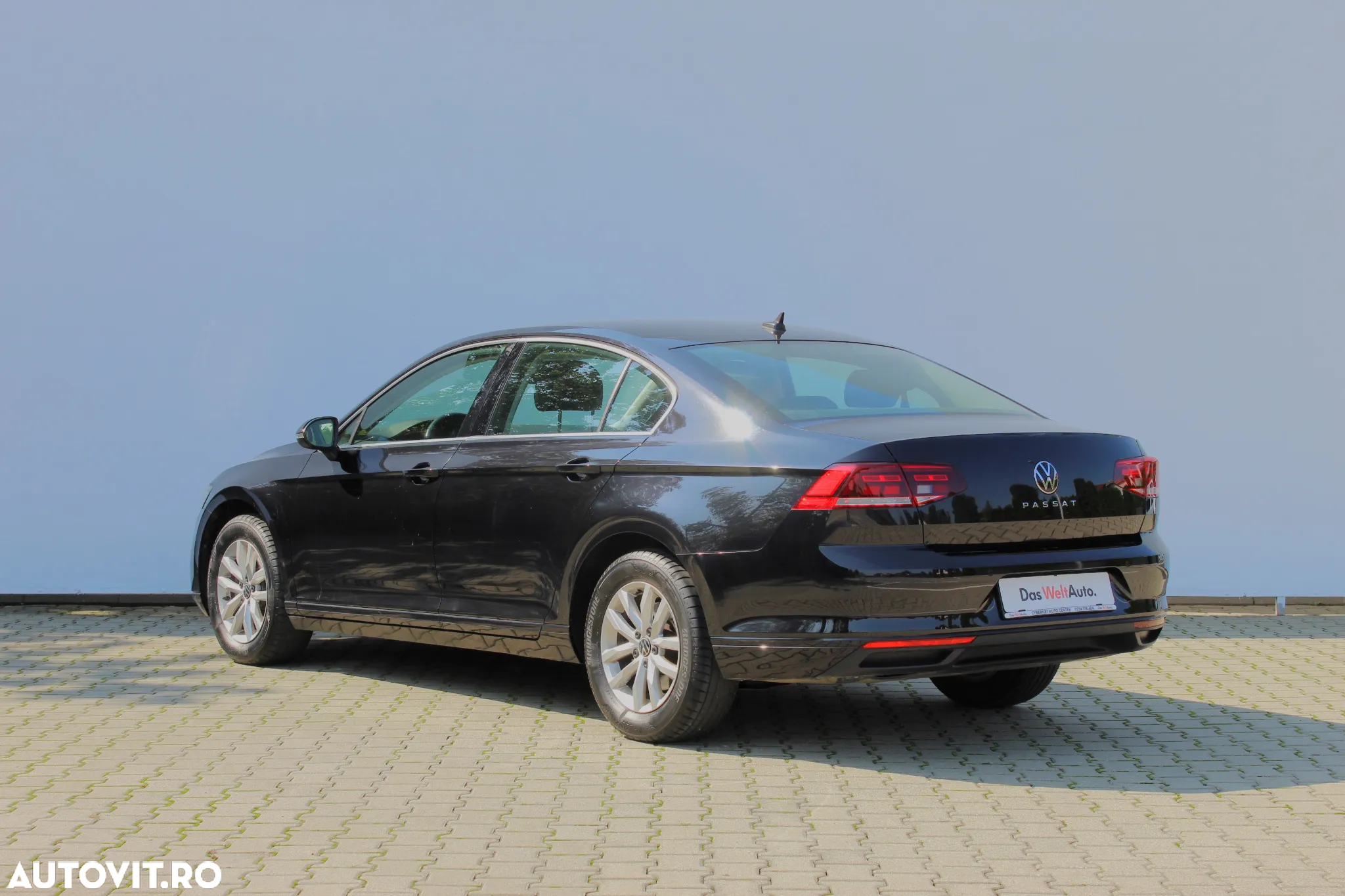 Volkswagen Passat 2.0 TDI DSG Comfortline - 3