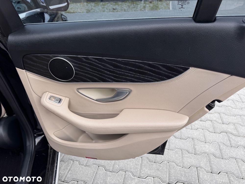 Mercedes-Benz Klasa C 200 (BlueTEC) d Exclusive - 24